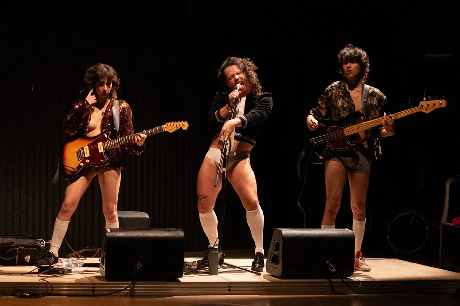 Theaterfestival – História do Olho