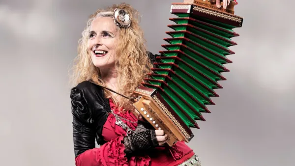 Jodlerin Christine Lauterburg bei Unser Bier