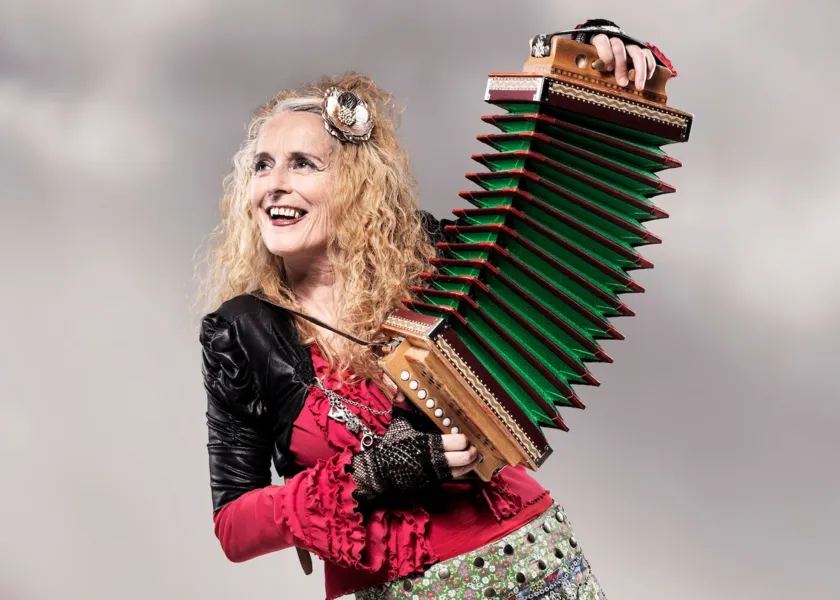 Jodlerin Christine Lauterburg bei Unser Bier
