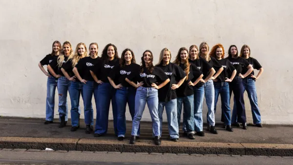 UNI-T Dance Company: Dis.play