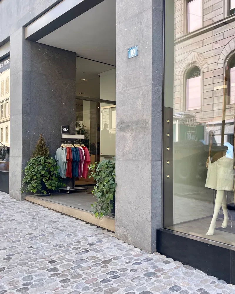 Men's & Women's World