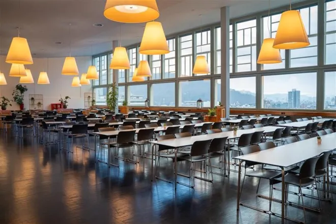 Monday to Friday from 11:30 AM to 1:00 PM (closed during school holidays) <br> <br> Reservations by phone +41 56 203 43 33
