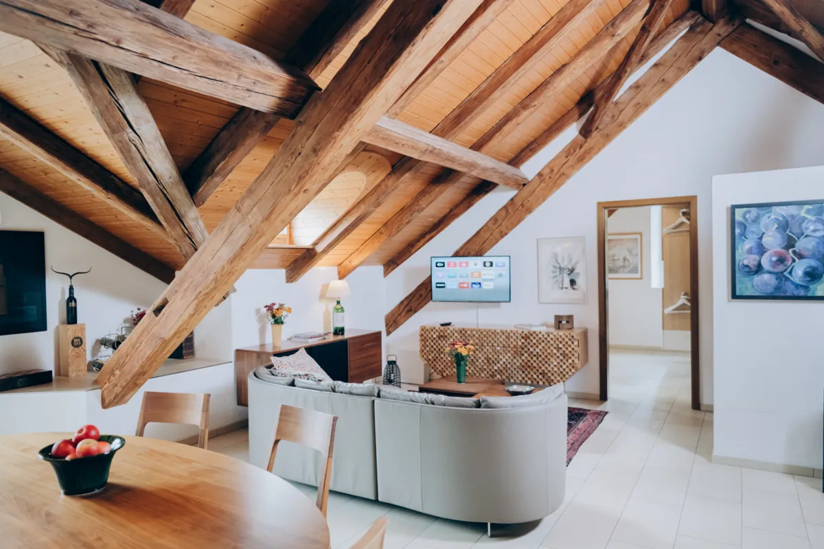 River Residence, Suite
