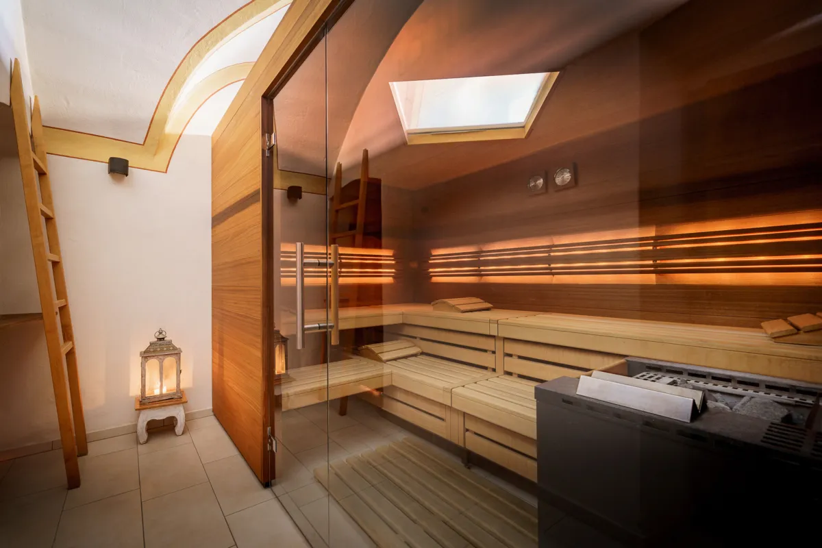 BLUME. Hotel & Restaurant Sauna