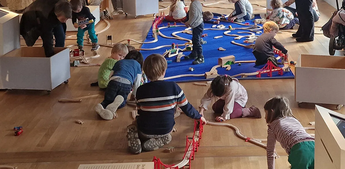 Briobahnnachmittag: bauen, spielen, schauen!