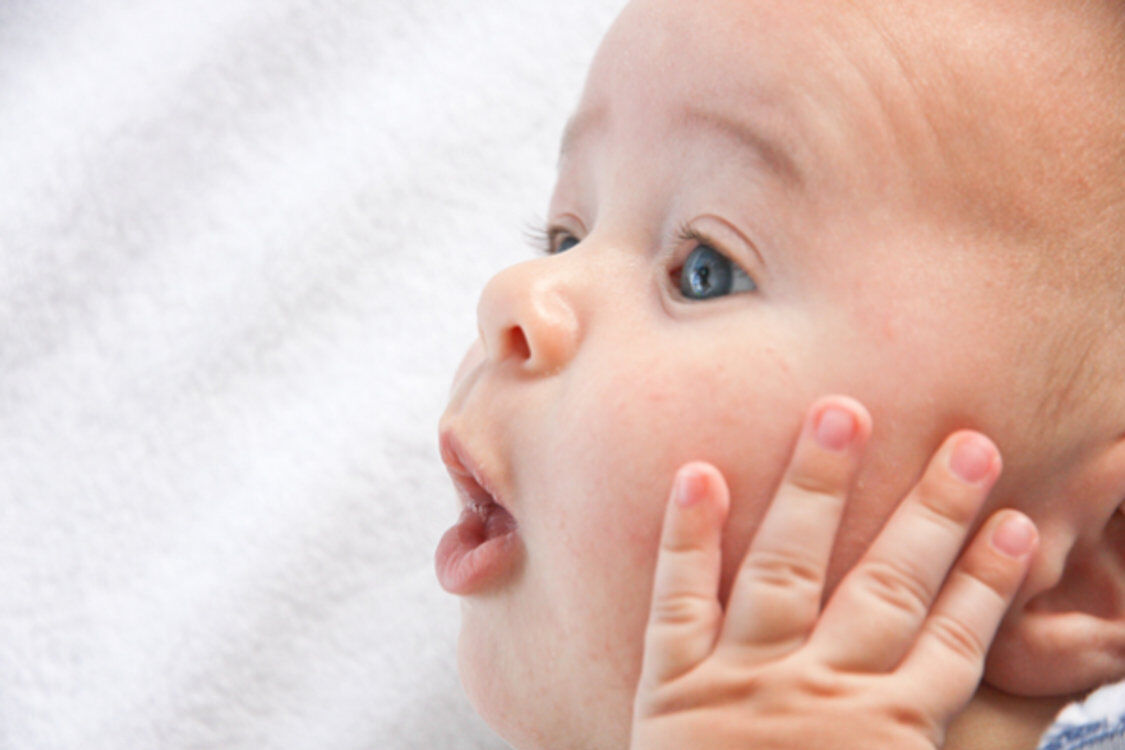 Frühe Ausdrucksformen - Baby-Signale verstehen