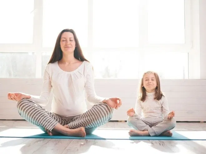 Familien-Yoga