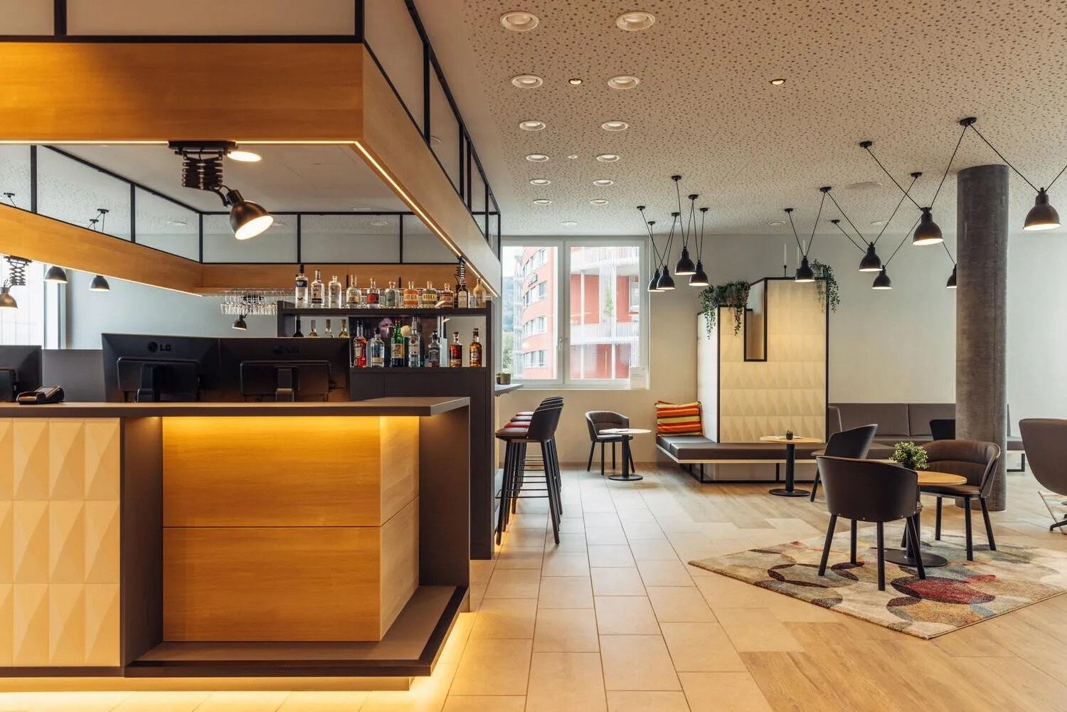 Harrys Home Zürich Limmattal, Lobby