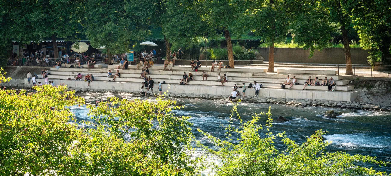 Sitzstufen an der Limmat