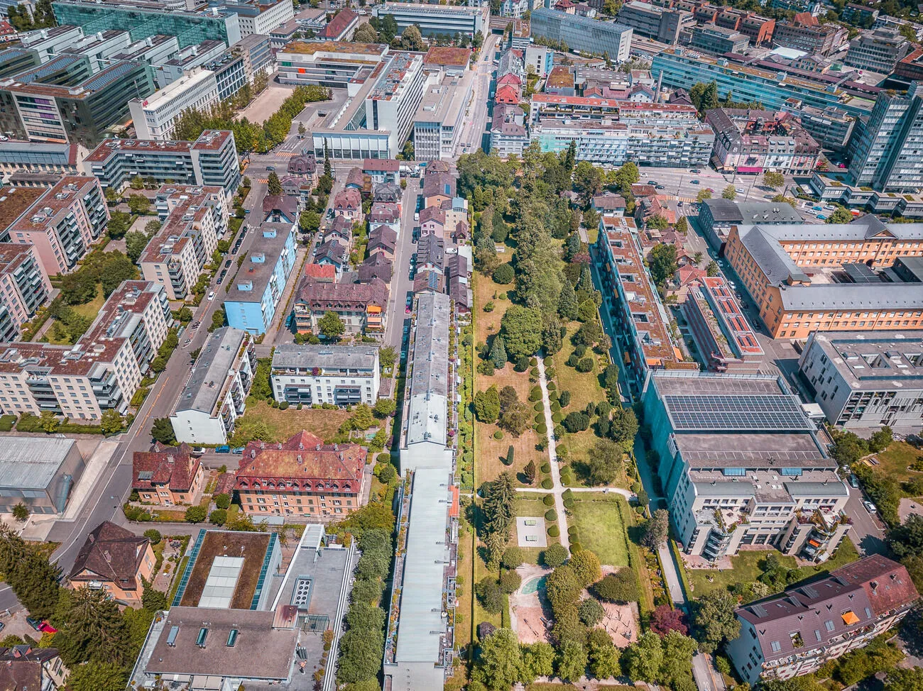 Luftaufnahme Alter Stadtfriedhof Baden.