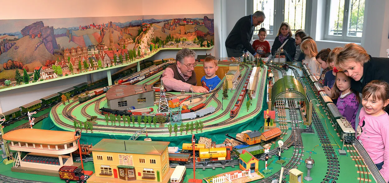 Eisenbahnen aus Blech