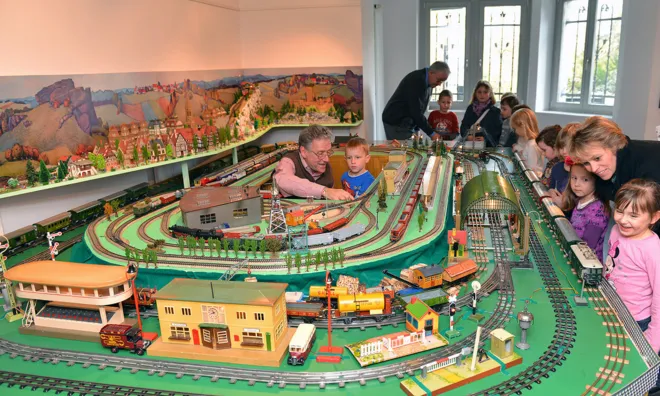 Eisenbahnen aus Blech