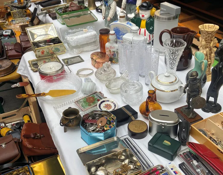 Fäschtbank Flohmarkt