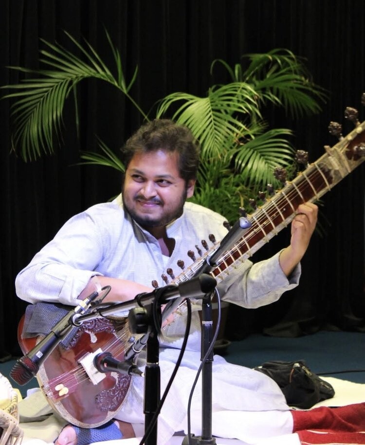 Indisches Vina-Konzert mit Kaustav Majumder