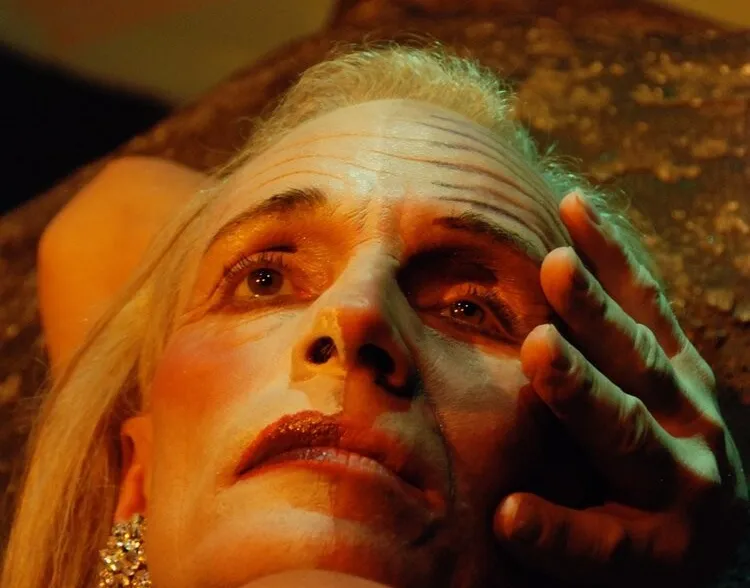 Stella. Die Entlarvung.