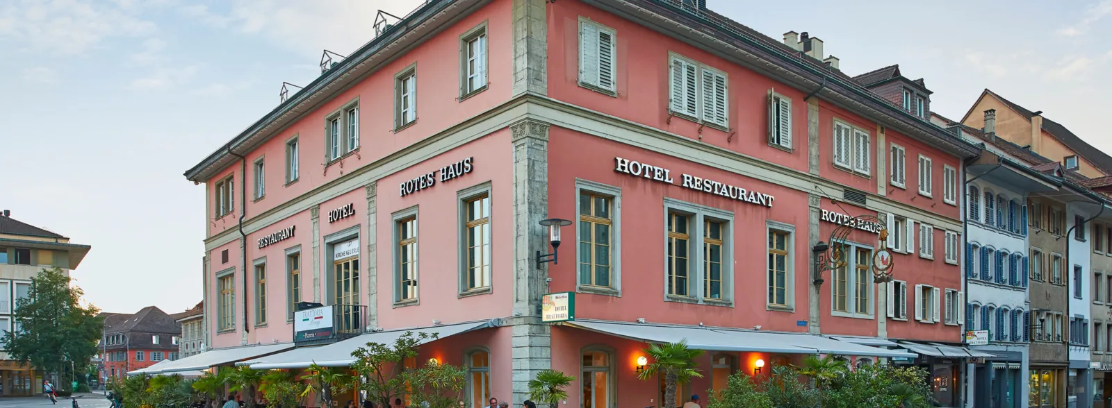 Aussenansicht Hotel Rotes Haus 