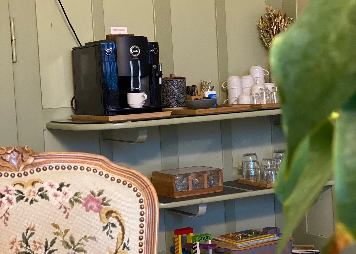 Frau und Familie Kaffeeecke