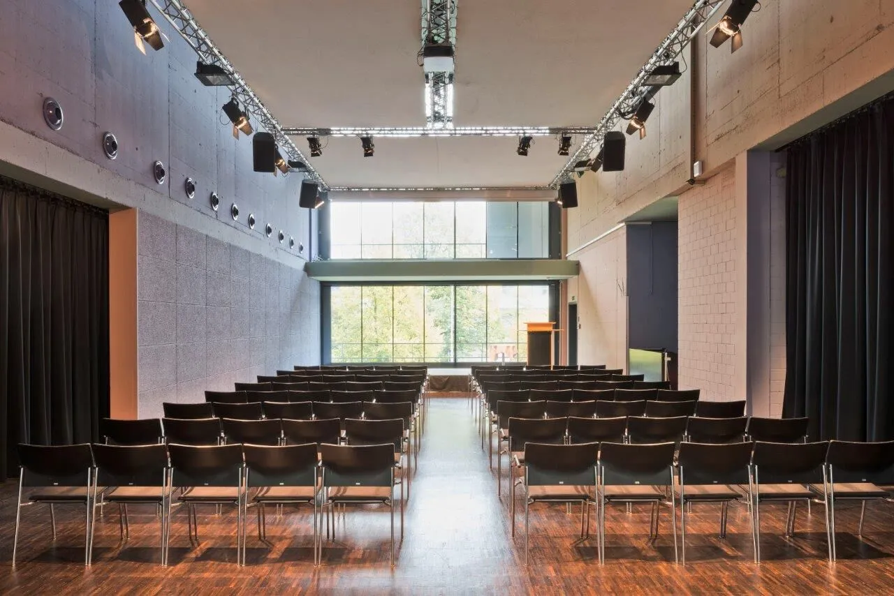 Trafo Baden, Glassaal