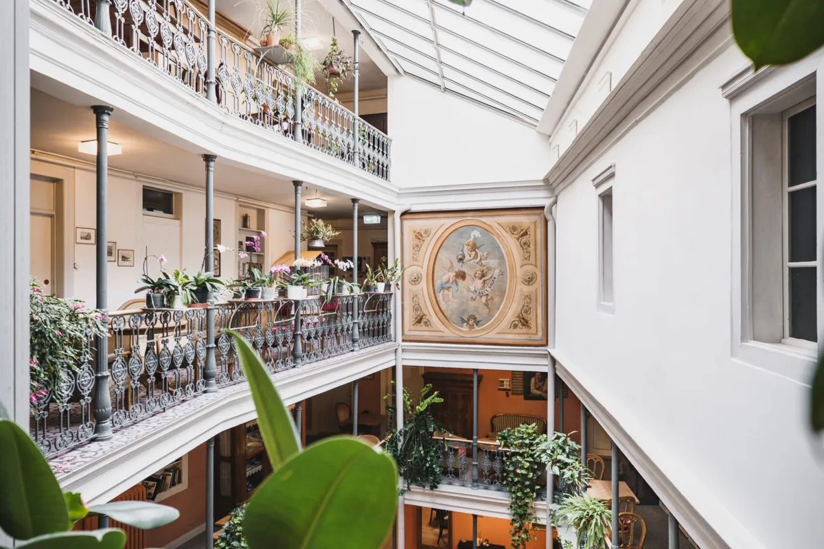 BLUME. Hotel & Restaurant Atrium