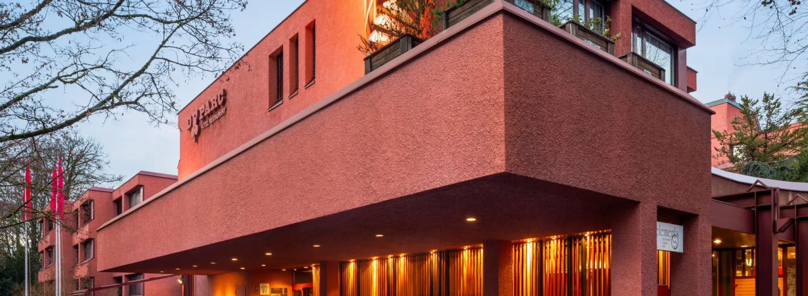 Ramada by Wyndham Baden Hotel du Parc Aussenansicht
