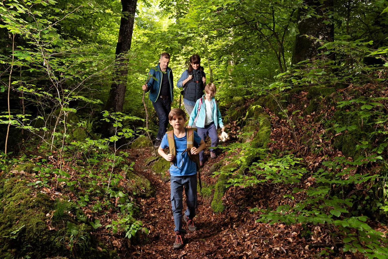 Familienwanderung im Teufelskeller