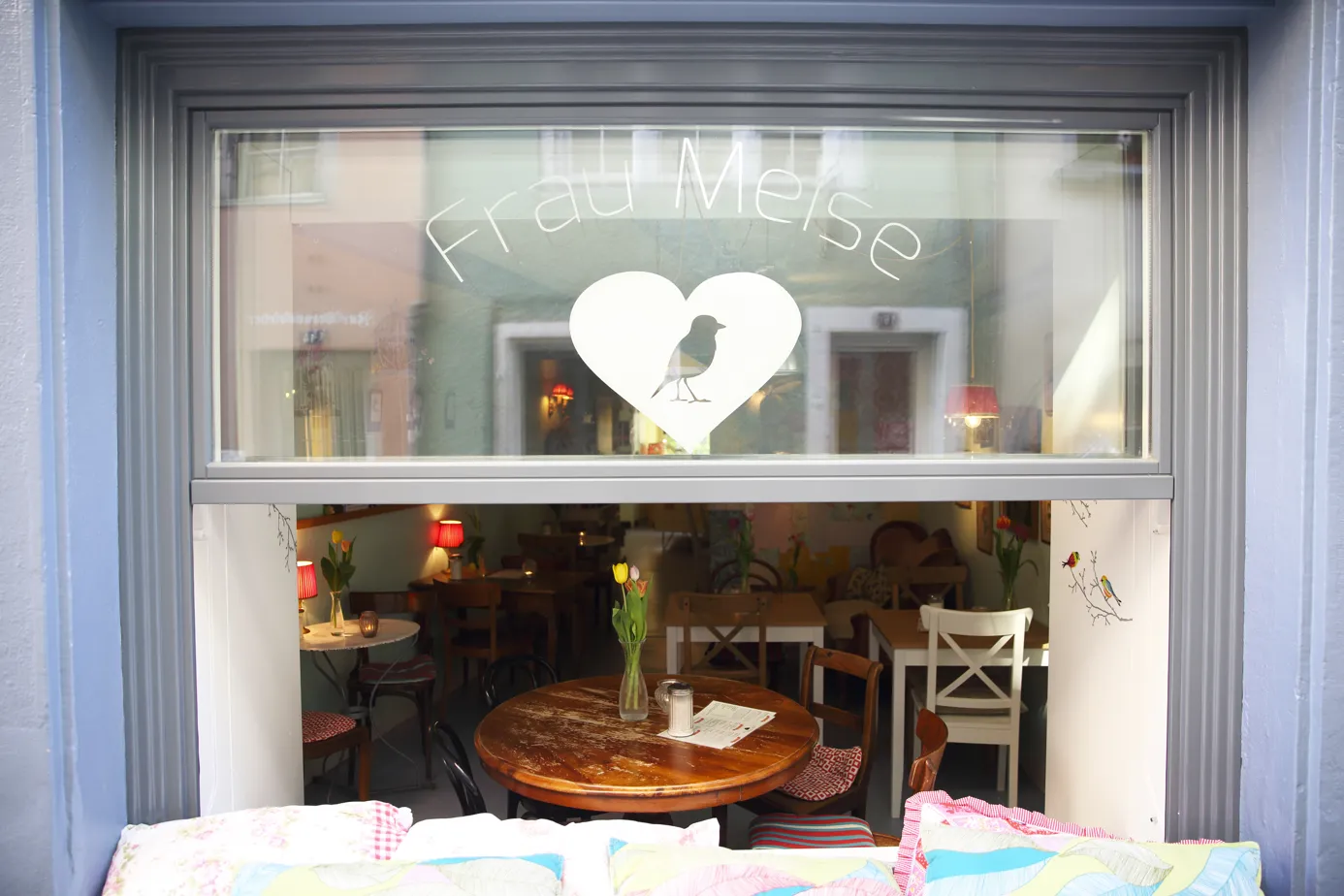 Frau Meise 