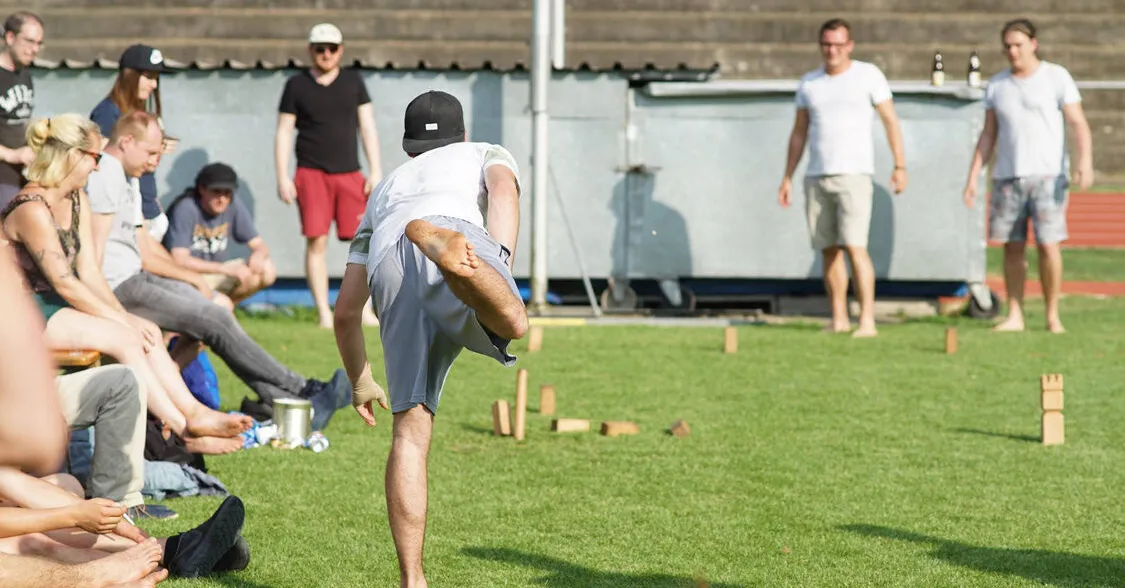 Kubb Turnier in Baden / Sportplatz Aue