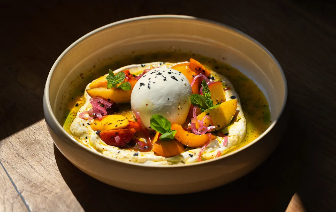 Foodshot von einer Sommerbowl im Dory & Du in Baden. 