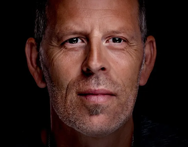 Book & Brunch - Philipp Gurt «Mensch töte dich nicht!»