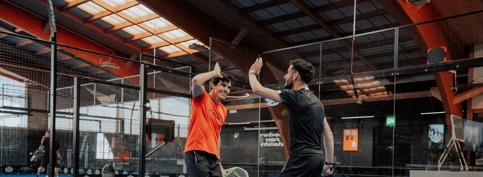 Padel spielen im Padelta Baden 