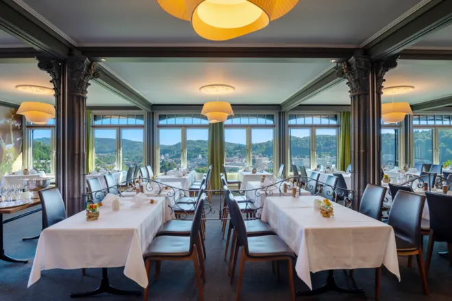 Tuesday to Friday from 11:30 a.m. to 2:00 p.m. <br> <br> Reservations by email or phone