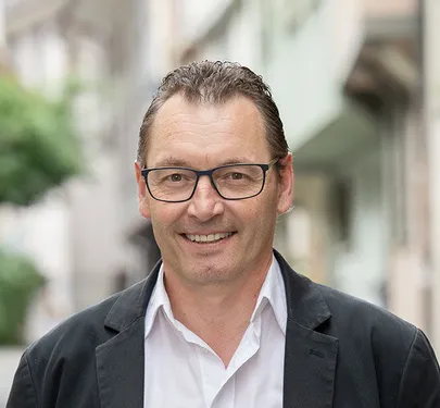 Tobias Leuthard Tobias Leuthard