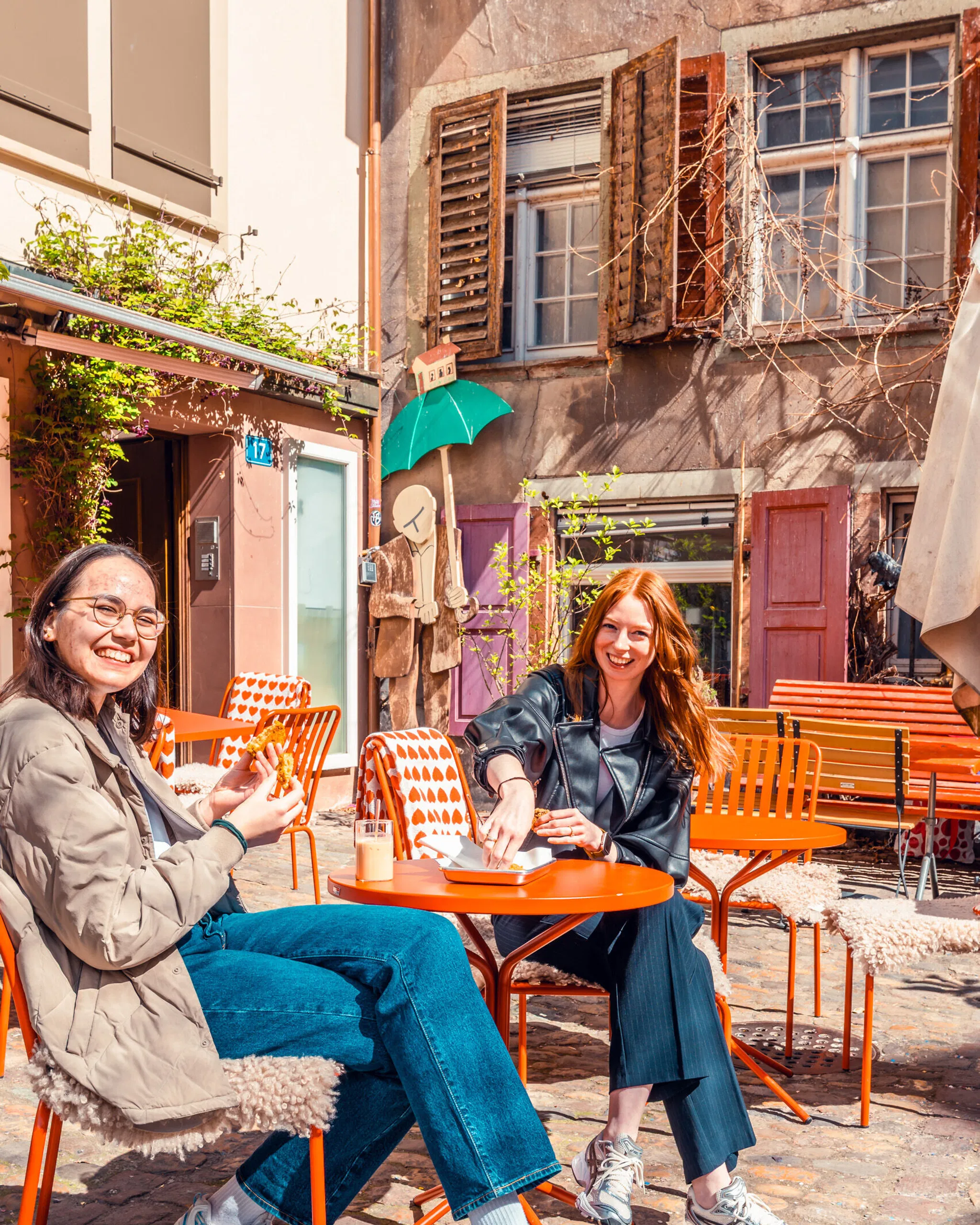 Altstadt: Laura Seiler & Sandra Trutmann