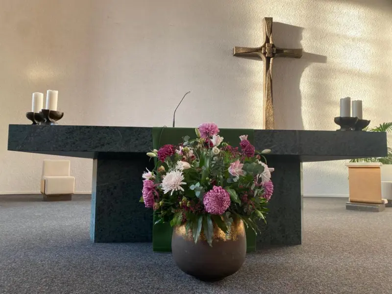 Andacht in der Kirche St. Marien Thun
