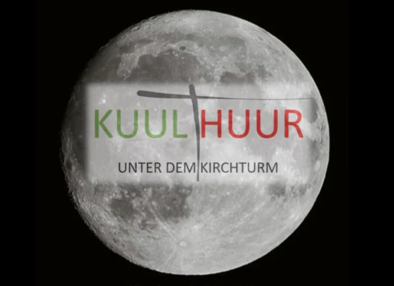 Kuulthuur unter dem Kirchturm
