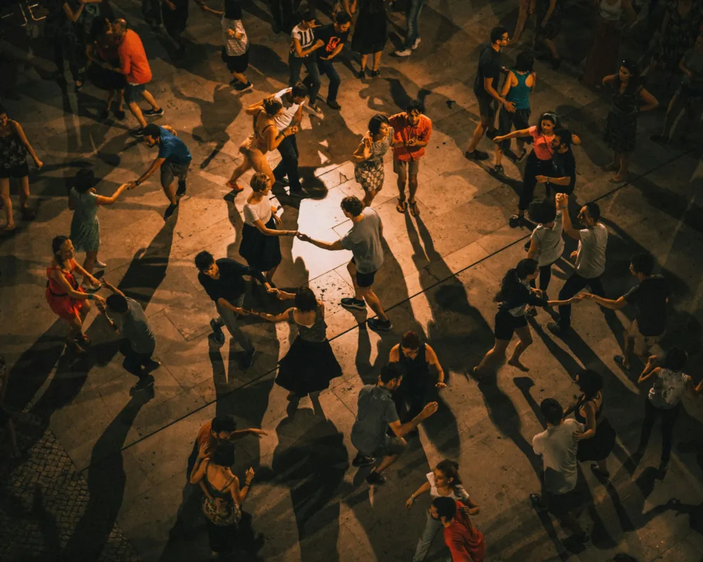 Lerne, das Tanzbein zu schwingen