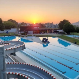 Frei- und Hallenbad Entfelden