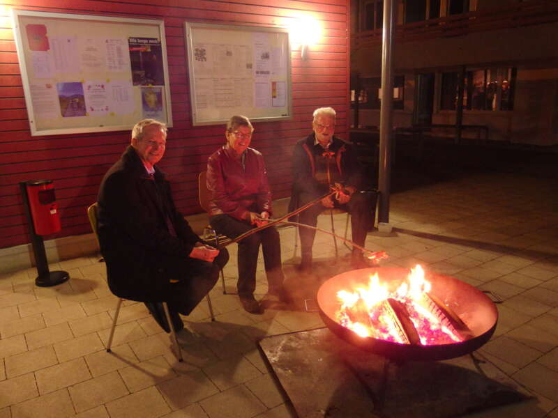 Lagerfeuer mit Wurst