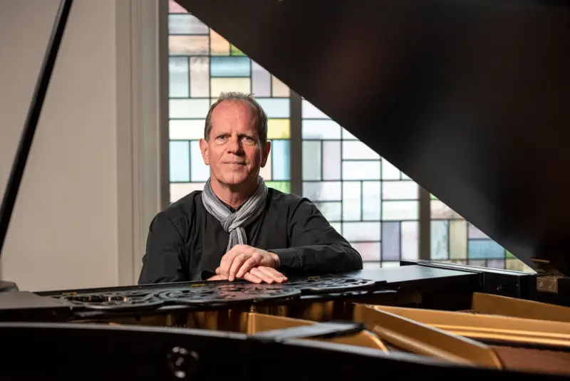 Beflügelt mit David Plüss, Musiker