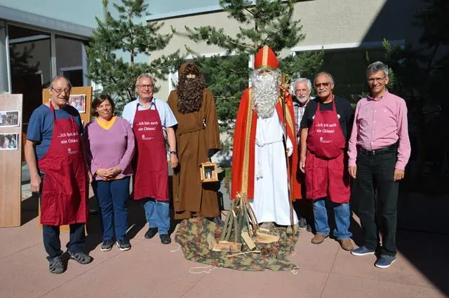 Grilliertes vom Samichlaus auf dem Roten Platz