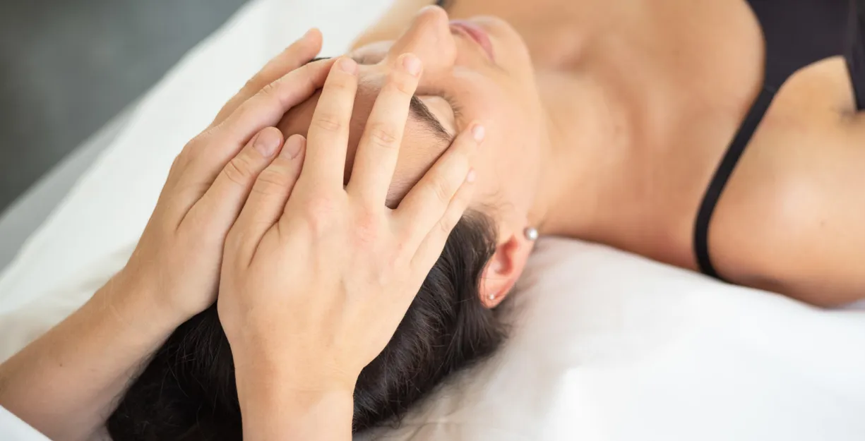 Craniosacraltherapie in der Anwendung.