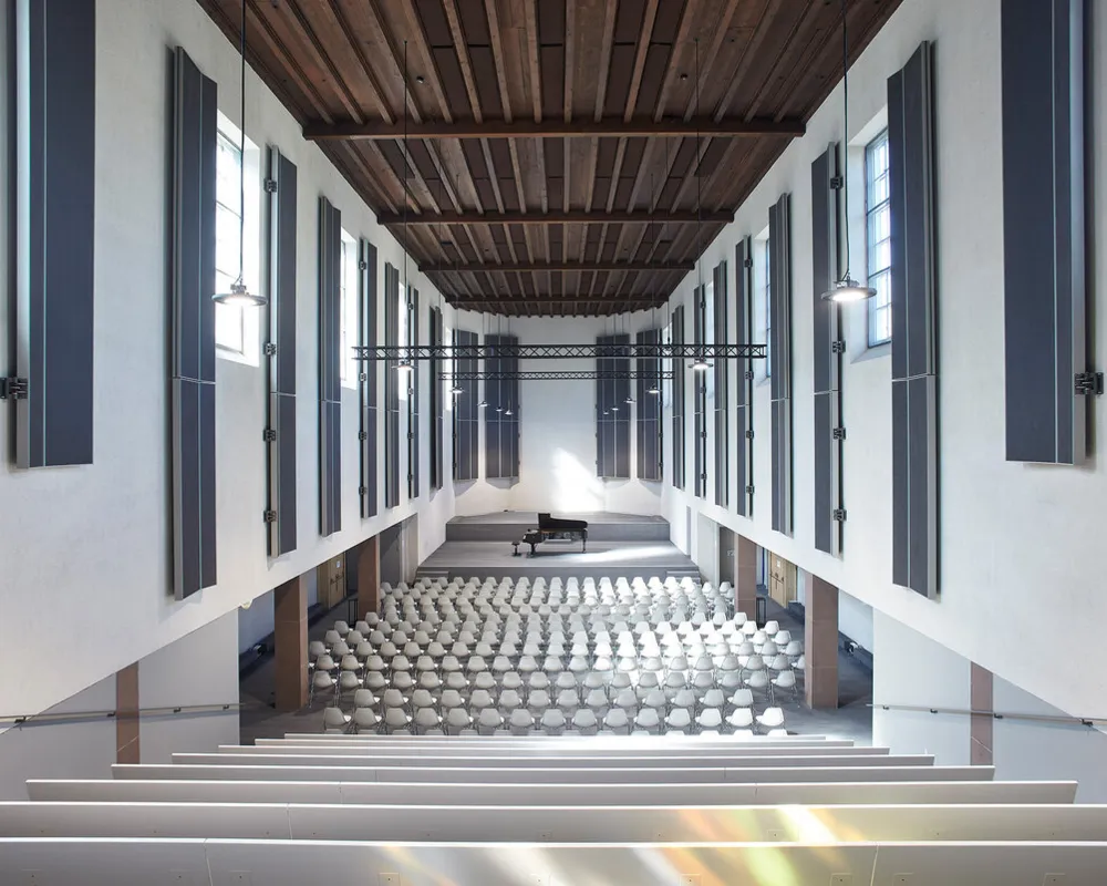 Die Don Bosco Kirche als neu umfunktioniertes modernes Musik- und Kulturzentrum Don Bosco Basel.