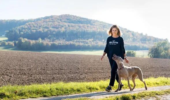 Palmina Di Chiara am Spazieren.
