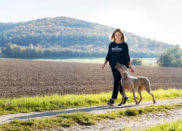 Palmina Di Chiara am Spazieren.
