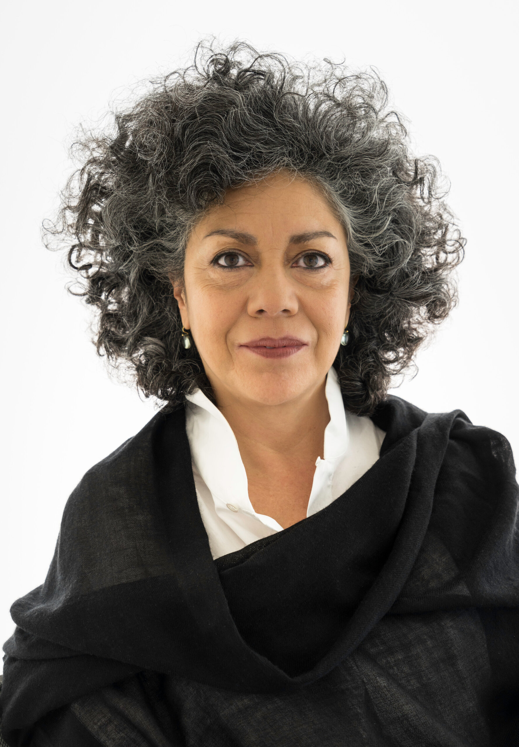 Doris Salcedo Retrospective June 26–October 12, 2015 (© Photograph © Solomon R. Guggenheim Foundation, New York)