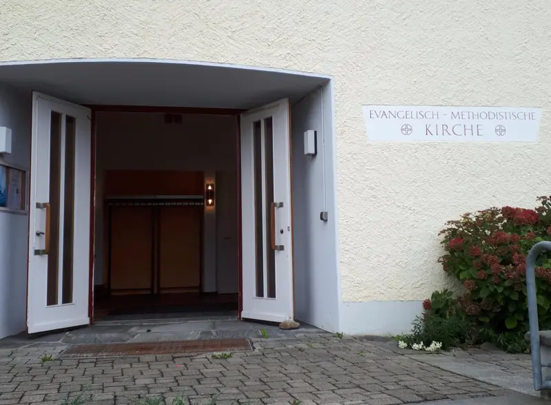 Zeigen - Kennenlernen - Reden - Geniessen