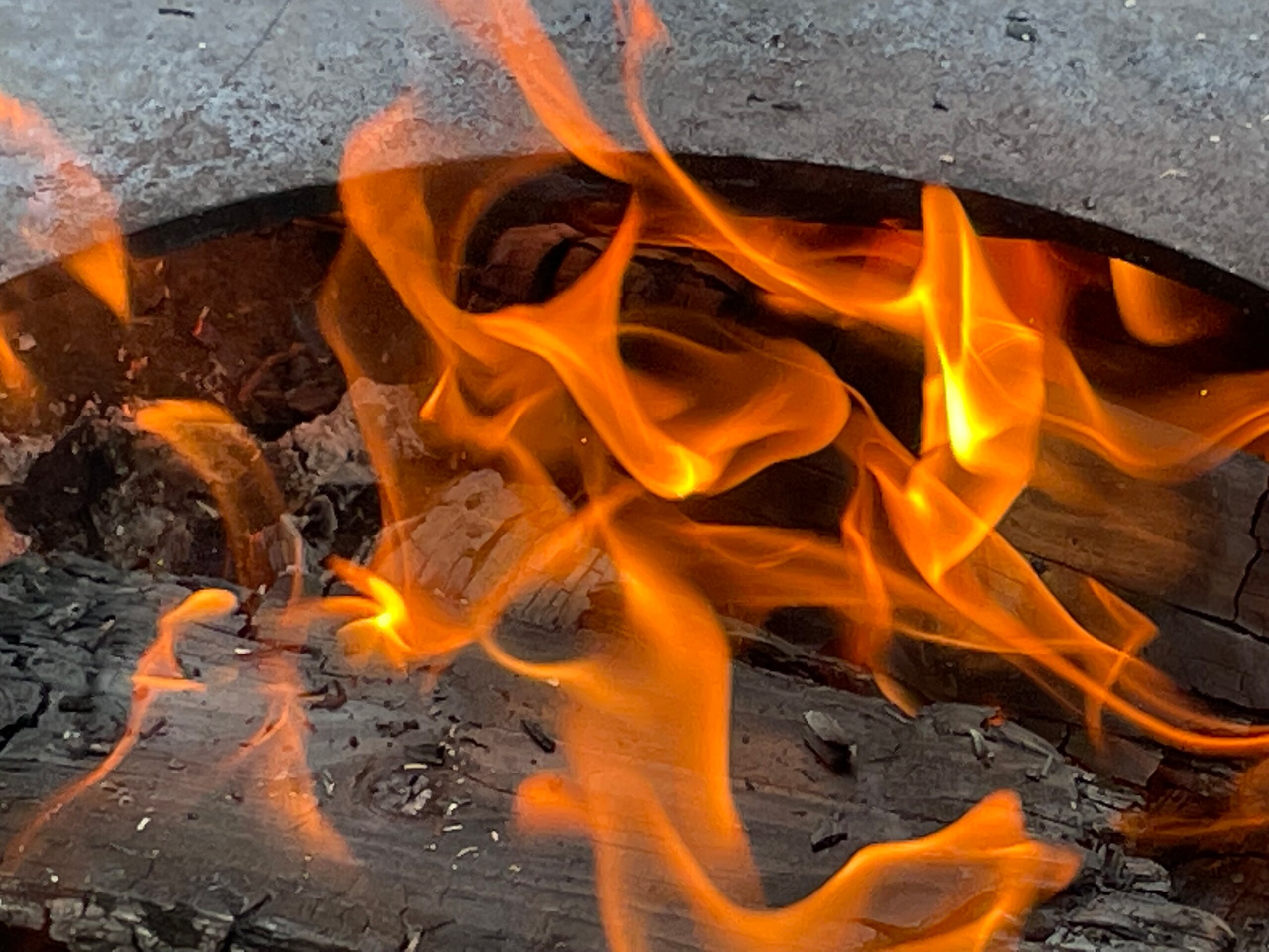 Kaffee und Tee vom Feuer und Sirupbar