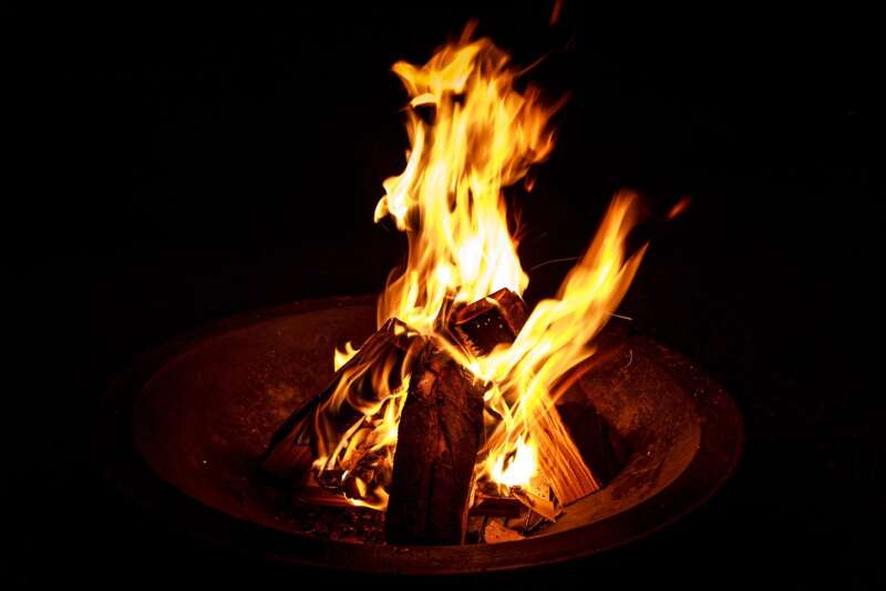 Lagerfeuer-Singen