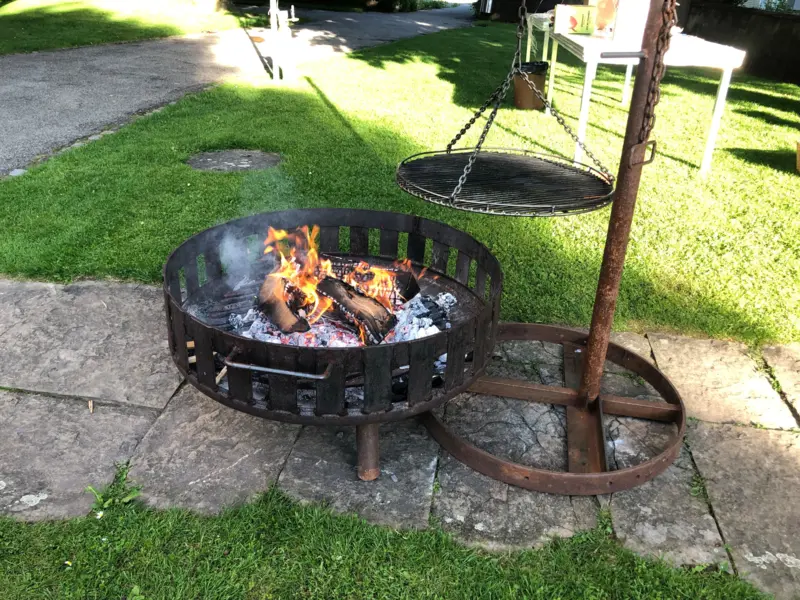 Feuerfood (Spiessli/Würste/Vegi) und Getränke