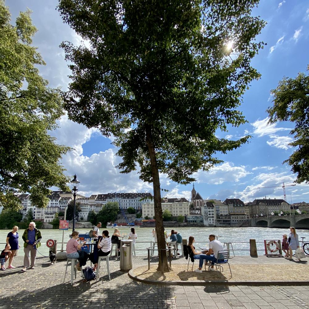 Du hast Glück – diesen Sommer rücken das Krafft Basel und die Consum Sommerbar sogar noch näher an den Rhein.